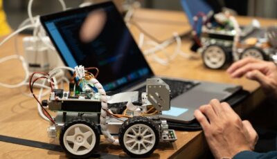 「自動運転ミニカーバトル」キックオフイベント