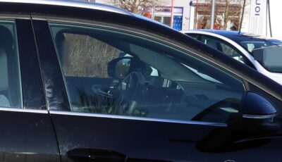 アウディ Q4 e-tron 改良新型のプロトタイプ