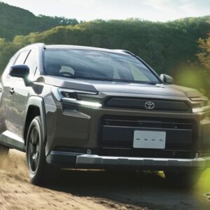 トヨタ RAV4 新型(Adventure)