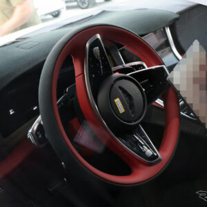 ベントレーの新型コンパクトSUV プロトタイプ