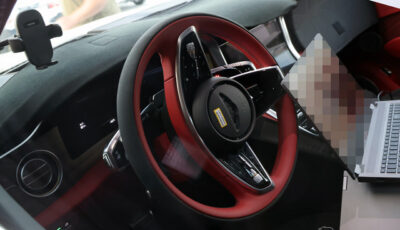 ベントレーの新型コンパクトSUV プロトタイプ