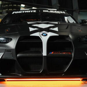 BMW『M4 GT3 EVO』とアニメ『BLEACH』がコラボ
