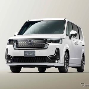 STEP WGN e:HEV SPADA 30周年特別仕様車 純正アクセサリー装着車