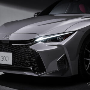 レクサス IS300h 改良新型