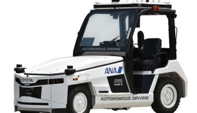 豊田自動織機の自動運転トーイングトラクター