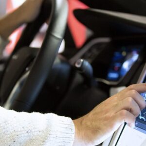 アルプスアルパインがディスプレイ一体型ドライバー監視カメラをスマートアイと共同開発（CES2026）