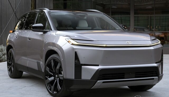 トヨタ・ハイランダー