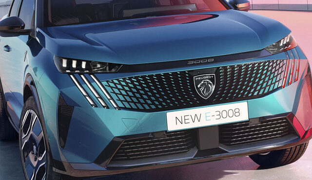 プジョー E-3008
