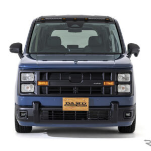 ダムドのホンダ『ステップワゴン』専用ボディキット「DAMDステップワゴン・レゾネーター」