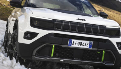 ジープ・アベンジャー 4xe