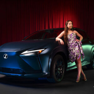 レクサス「ブルー・イン・グリーン エディション RZ」