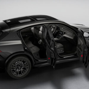 マセラティ グレカーレ モデナ ネロ・インフィニート