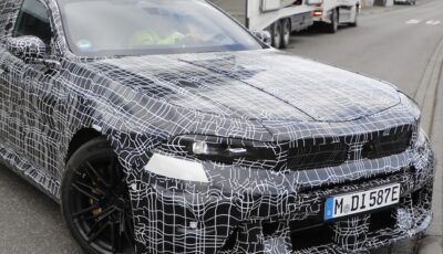 BMW M5改良新型のプロトタイプ