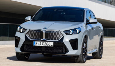 BMW iX2の「xDrive30」