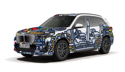 MANKEY氏がラッピングデザインしたBMW『iX1』