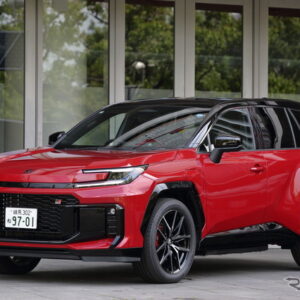 トヨタ RAV4 PHEV GRスポーツ