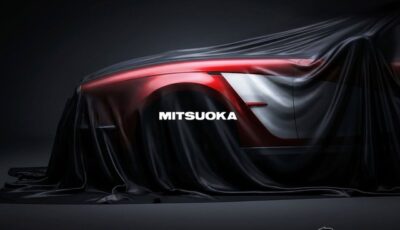 光岡自動車の新型車のティザー