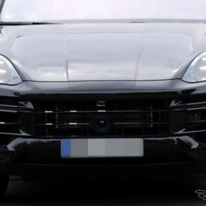 ポルシェ カイエン ターボ E-ハイブリッド 改良新型のプロトタイプ