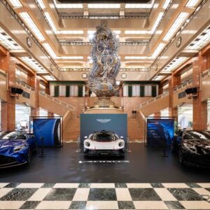 「Vantage S Roadster」「Valhalla」「DB12 S」