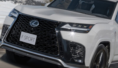 レクサス LX700h F SPORT（ニュートリノグレー）